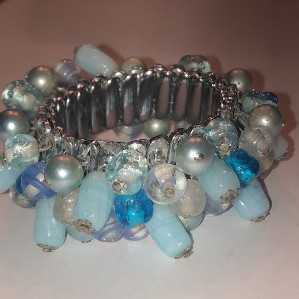 Vintage Japan Silver Tone Blue Beaded Retro Boho Stretchy Bracelet - Picture 3 of 4